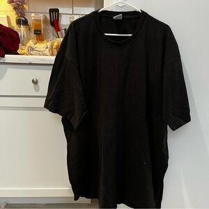 Essential Black Short Sleeve Men's Tee